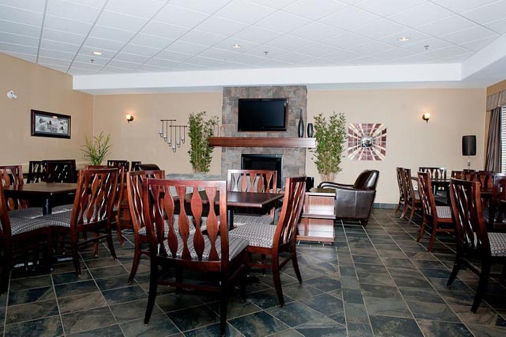 Paradise Inn And Suites Valleyview エクステリア 写真