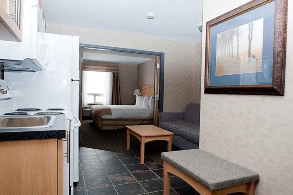 Paradise Inn And Suites Valleyview エクステリア 写真